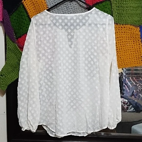 White Sheer fancy blouse long sleeve golden Accent Sz M Liz Claiborne - Picture 4 of 8